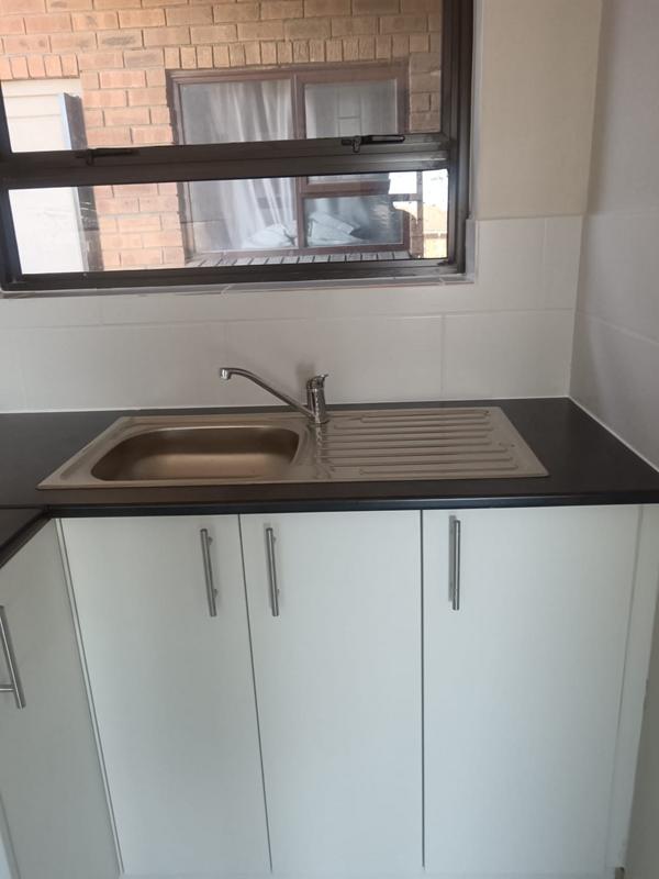 To Let 2 Bedroom Property for Rent in Brackenfell Western Cape